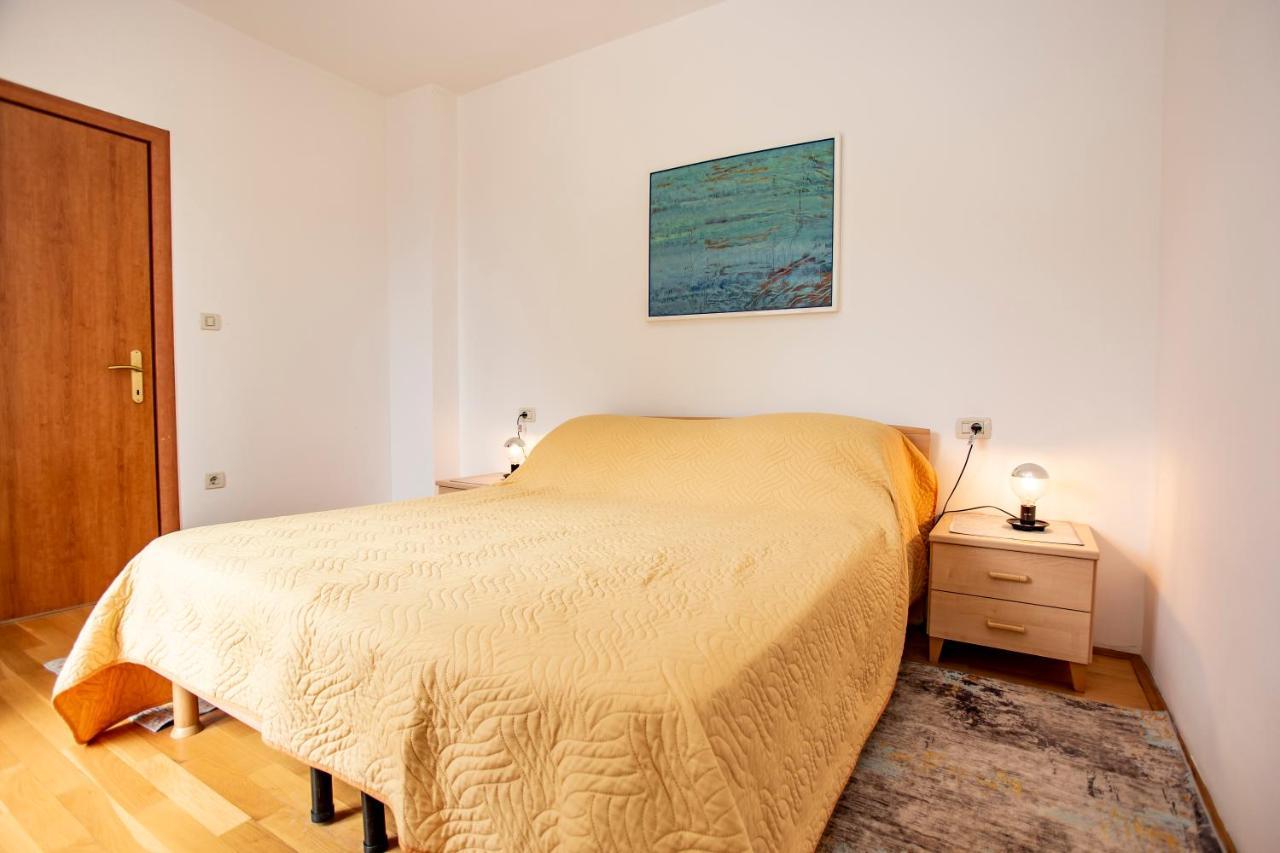 Apartments Maller 로비니 외부 사진