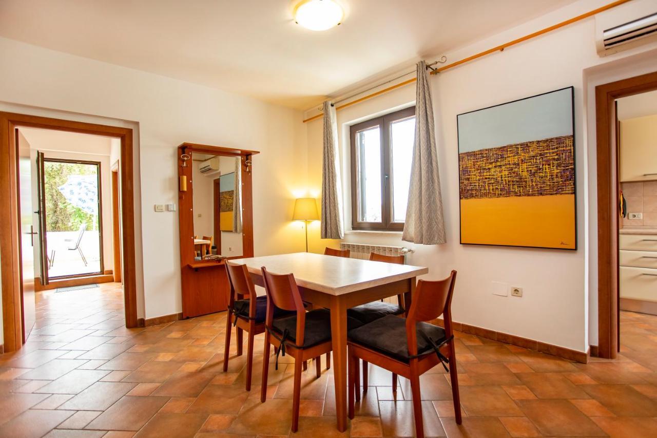 Apartments Maller 로비니 외부 사진