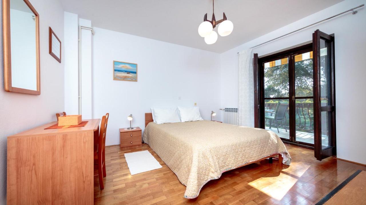 Apartments Maller 로비니 외부 사진