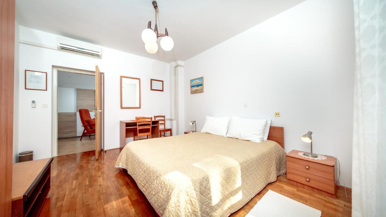 Apartments Maller 로비니 외부 사진