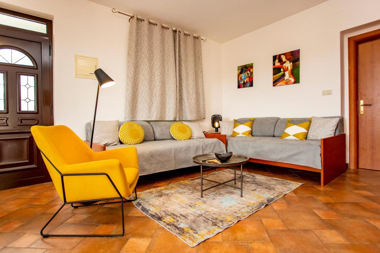Apartments Maller 로비니 외부 사진