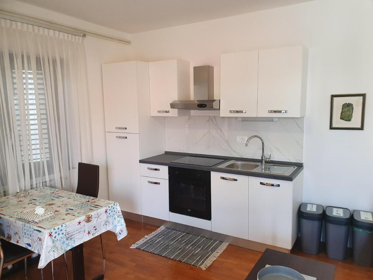 Apartments Maller 로비니 외부 사진