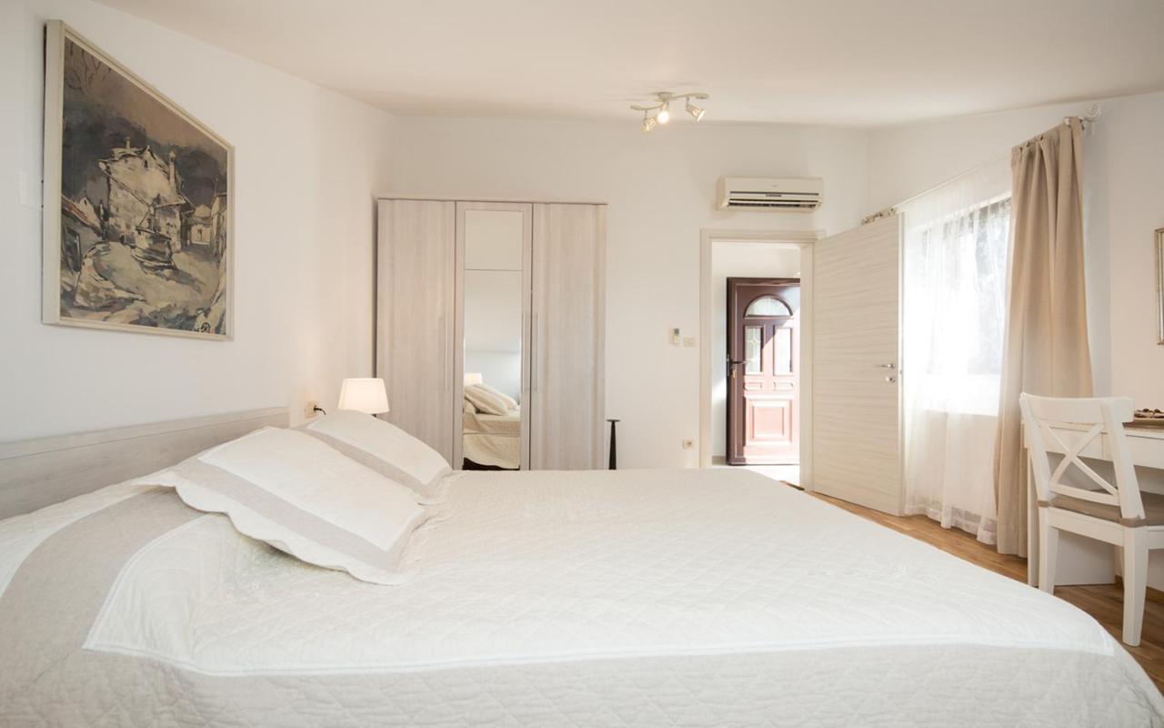 Apartments Maller 로비니 외부 사진