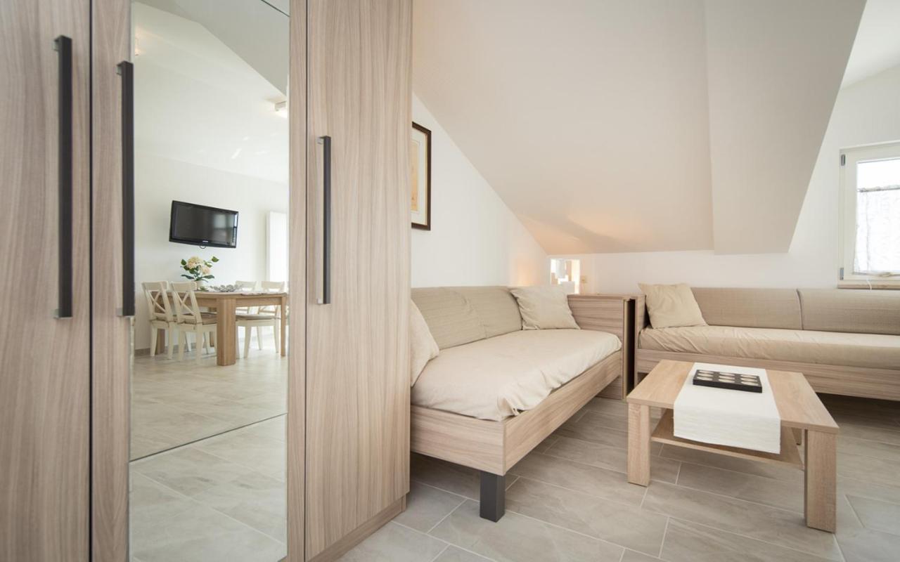 Apartments Maller 로비니 외부 사진