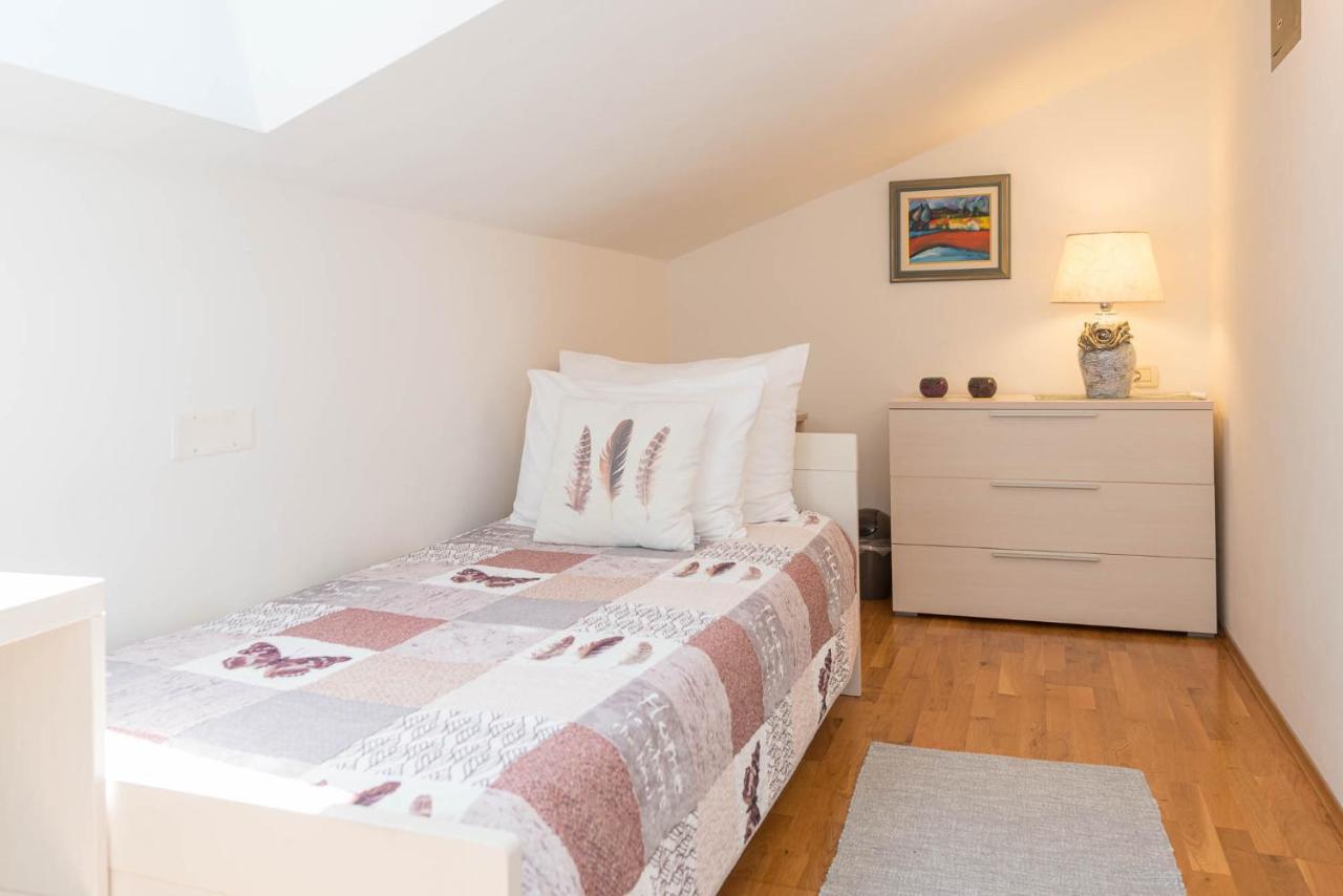 Apartments Maller 로비니 외부 사진