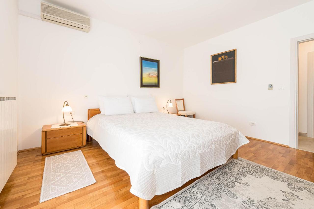 Apartments Maller 로비니 외부 사진