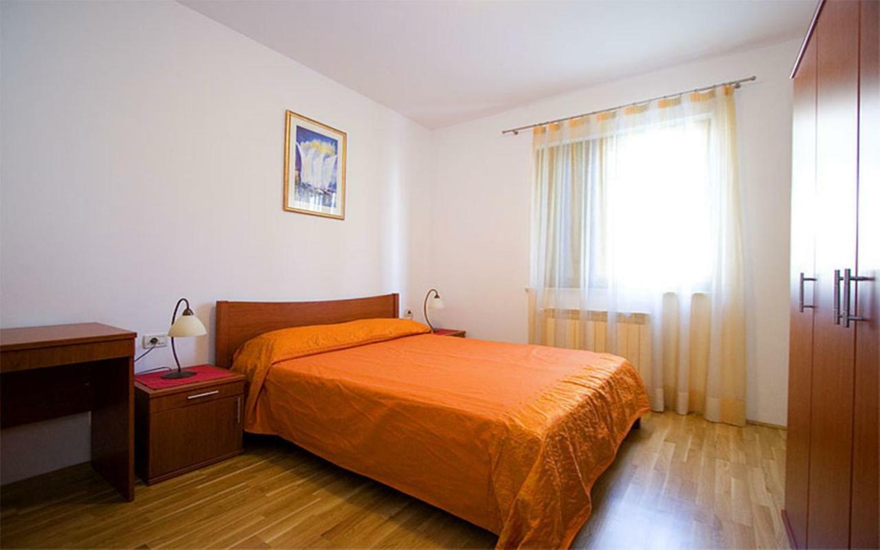 Apartments Maller 로비니 외부 사진